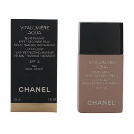 Base de Maquillaje Fluida Vitalumière Aqua Chanel Base de Maquillaje Fluida Vitalumière Aqua Chanel
