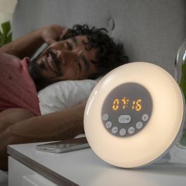 Despertador Amanecer Recargable con Altavoz Sunrilk InnovaGoods Precio: 26.8899994. SKU: B14QA6XQTC
