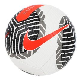 Balón de Fútbol Nike Pitch Blanco Talla 5 Precio: 30.3468. SKU: B1JAKZGWXJ