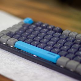 Teclado Gaming Royal Pbt Mecanico Negro Teclado Gaming Royal Pbt Mecanico Negro