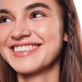 Essence HYDRA KISS #09-Cookie Sparkle Aceite de Labios 4 ml