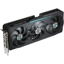 GIGABYTE Tarjeta Gráfica GeForce RTX 5070 Ti EAGLE OC 16GB GDDR7 SFF