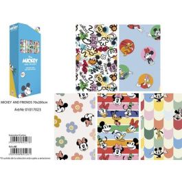 Basika Papel de regalo Disney Mickey and Friends, diseños surtidos, rollo 70 cm ancho x 2 metros longitud, gramaje 60 Precio: 38.50000022. SKU: B1D9KRQ2QR