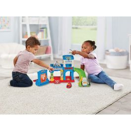 Vtech Tut Tut Bólidos Comisaría de Policía con 3 Vehículos, Juguete con Sonidos, Luces y Pilas AAA Incluidas (28x11,6x27,9 cm) para Niños 1-5 Años Vtech Tut Tut Bólidos Comisaría de Policía con 3 Vehículos, Juguete con Sonidos, Luces y Pilas AAA Incluidas (28x11,6x27,9 cm) para Niños 1-5 Años