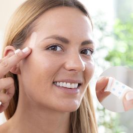 Parches de Lifting Facial Adhesivos Invisibles Liftrik InnovaGoods 40 unidades