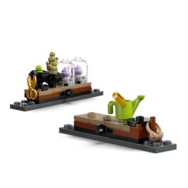 LEGO 76445 Harry Potter Castillo de Hogwarts: Clase de Herbología - Juguete para niños de 8 años