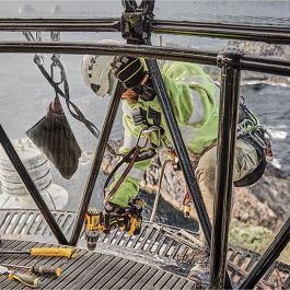Dewalt DCD996P2 Taladro Percutor XRP 18V con Mandril 13mm, Batería 5.0Ah y Motor Sin Escobillas