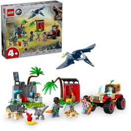 LEGO 76963 Jurassic World Centro de Rescate de Bebés Dinosaurios, Juguete con Figuras de Triceratops y Velociraptor