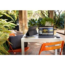 HP Wireless Bluetooth mouse, ambidextrous design, 3 buttons, optical tracking, compatible with Bluetooth devices. HP Wireless Bluetooth mouse, ambidextrous design, 3 buttons, optical tracking, compatible with Bluetooth devices.