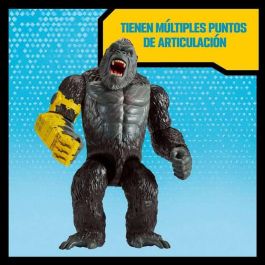 Famosa Gxx Figura de Acción Giant King Kong Articulada 28 cm con Múltiples Puntos de Articulación y Accesorios, para Niños +3 Años
