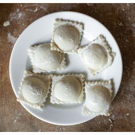 Corta Pasta Ravioli Cuadrado Quttin (24 Unidades) Corta Pasta Ravioli Cuadrado Quttin (24 Unidades)