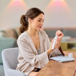 Medisana MP 900 Kit de Manicura y Pedicura Inalámbrico con 5 Accesorios e Iluminación LED de Precisión - Blanco