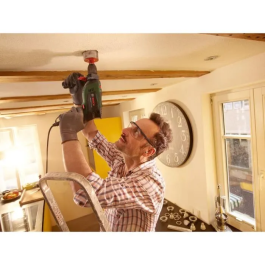 Bosch Taladro de Percusión UniversalImpact 800 con Kickback Control para Mayor Seguridad