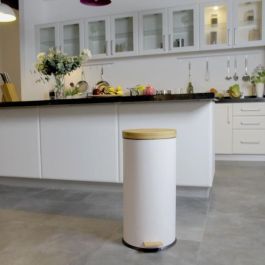 KITCHEN MOVE Papelera de cocina con pedal Forest 30L Blanco mate de acero inoxidable con cubo, fácil de limpiar y a prueba de huellas dactilares