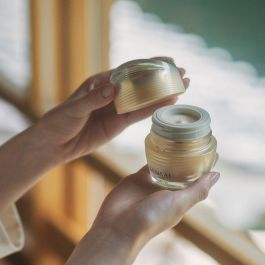 Sensai ULTIMATE the cream Crema Antiarrugas y Antiedad Tratamiento Facial Reafirmante Efecto Flash 40 ml