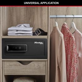 Master Lock LX110BEURHRO Caja fuerte biométrica acero macizo, antirrobo para objetos de valor, 30 huellas, negro, 19,5x43x37 cm