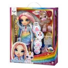 Muñeca Rainbow High Fashion con kit Slime y mascota - Amaya (Arco Iris) - Muñeca Glitter de 28 cm con kit Slime