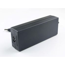 CoreParts Adaptador de Corriente para Panasonic 110W 15.6V 7.05A Enchufe: 5.5x2.5mm con Cable de Alimentación EU
