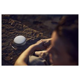 Bang & Olufsen Beosound A1 2.ª Generación Altavoz Bluetooth Inalámbrico, Gris Mist, IP67 Resistente, Alexa Integrada, 48h Autonomía, USB-C, Sonido 2 Vías