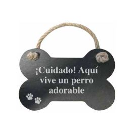 Decoración Colgante Magnet & Steel Cuidado aquí vive un perro adorable Hueso Pizarra Cuerda Precio: 13.89999963. SKU: B1KDJWMYD9