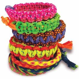 Hape Kit de Manualidades Pulseras Amistad | Crea Pulseras Únicas con Materiales Incluidos | Recomendado +5 Años Hape Kit de Manualidades Pulseras Amistad | Crea Pulseras Únicas con Materiales Incluidos | Recomendado +5 Años