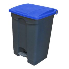 CAMBRO - WBFC68L-186 - CUBO DE BASURA 68L CON PEDAL Y TAPA - 63,5 x 47,6 x 38,1 cm - BASE GRIS Y TAPA AZUL Precio: 85.49999997. SKU: B1BA84JREF