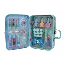 Markwins Maletín Metálico de Maquillaje Frozen para Niñas - Labiales, Brillos, Esmaltes y Accesorios - 14x8x19 cm - Edad 3+ Markwins Maletín Metálico de Maquillaje Frozen para Niñas - Labiales, Brillos, Esmaltes y Accesorios - 14x8x19 cm - Edad 3+