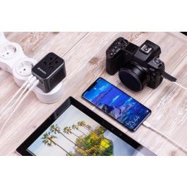 Verbatim Uta-03 Adaptador Universal De Viaje Con 1 Puerto Usb-C - 2 Puerto Usb-A - 2 Puerto Usb-C