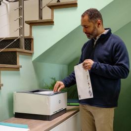 HP Color LaserJet Pro 3202dw Impresora Inalámbrica a Color para Equipos de Trabajo de Alto Rendimiento