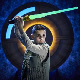 Star Wars G0727 Sable de Luz Squad con Cristal de Poder - 7 Colores y Efectos de Sonido Intercambiables