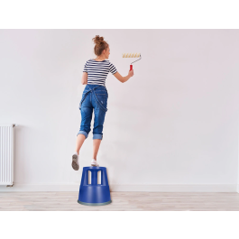 Q-connect Taburete Azul con Ruedas Retráctiles y Dos Niveles, ABS Resistente