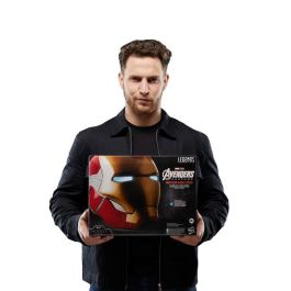 Hasbro HASF90165L0 Casco electrónico Iron Man Marvel Legends con efectos de luz coleccionable premium para adultos Hasbro HASF90165L0 Casco electrónico Iron Man Marvel Legends con efectos de luz coleccionable premium para adultos
