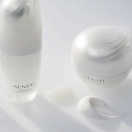 Sensai COMFORTING BARRIER essence 40 ml, Esencia para el Cuidado Facial que Mejora la Barrera Cutánea