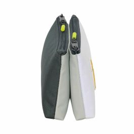 Neceser de Viaje Real Madrid C.F. Blanco Deportivo 22 x 10 x 8 cm Precio: 3.95000023. SKU: B13DXPWT4R