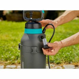 Gardena Pulverizador a presión a batería EasyPump 5L, con Batería Recargable Li-ion, Filtro para Recetas Caseras y Lanza Telescópica
