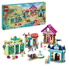 LEGO 43246 Disney Princess: Las Aventuras de las Princesas Disney en el Mercado, Set de Construcción con 4 Mini Muñecas de Ariel y Cenicienta