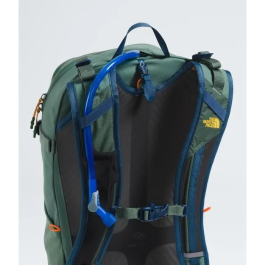 The North Face Mochila BASIN 24 L, Verde / Azul Marino, THE0197642983652