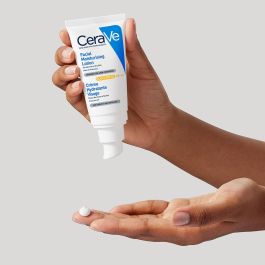 Cerave Loción Hidratante Facial Piel Normal y Seca con Alta Protección UVB/UVA SPF30 52 ml