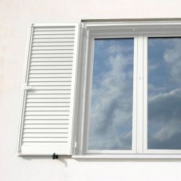 Ripolin Pintura para Madera Interiores y Exteriores Blanco Satinado 2.5L - Fácil Aplicación, Resistente a Golpes