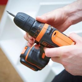 Black & Decker Destornillador Inalámbrico 10.8V, 2 Baterías Litio, Control de Torque 10 Posiciones y Caja