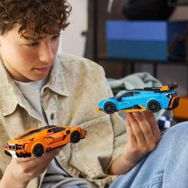 LEGO 77238 Speed Champions Lamborghini Revuelto y Huracán STO, Coche de Juguete, Set de Construcción 607 Piezas, 10+ Años