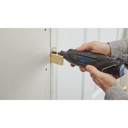 Multiherramienta inalámbrica conectada Dremel 8260 de 12 V (entregada con 5 accesorios)