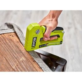 Grapadora clavadora 4 en 1 - RYOBI - Grapa T50 y T25 hasta 14 mm, grapa JT21 hasta 10 mm, punta 18G hasta 15,8 mm Grapadora clavadora 4 en 1 - RYOBI - Grapa T50 y T25 hasta 14 mm, grapa JT21 hasta 10 mm, punta 18G hasta 15,8 mm