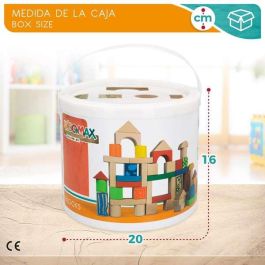 Construccion con 50 bloques de madera en cubo. Construccion con 50 bloques de madera en cubo.