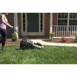 Cortacésped Greenworks GD24LM33K4