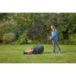 Black + Decker BEMW481BH Cortadora de Césped Eléctrica 1800W, 42cm de Ancho de Corte, Manillar Ergonómico, Color Negro