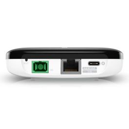 Ubiquiti 2.5Gbps Uplink/10Gbps Downlink XG-PON ON-U Optica hasta 20 km, 1x 2.5GbE RJ45 LAN, 24V PoE, 256MB DDR, Negro/Blanco