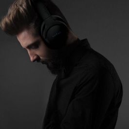 Veho Veho ZB-7 Bluetooth Wireless Active Noise Cancelling Headphones Veho Veho ZB-7 Bluetooth Wireless Active Noise Cancelling Headphones