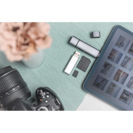 Digitus Lector de Tarjetas USB-C y USB 3.0 para SD, Micro SD con Función OTG