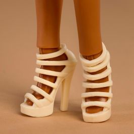 Barbie Signature Basics 08 Muñeca JJX27 Mattel